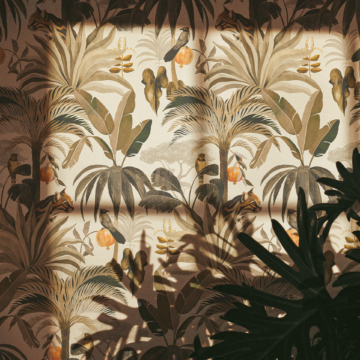 Maison Baluchon - Wall tapestry with a botanical pattern in green, khaki, orange, and bronze colors on an ecru background.