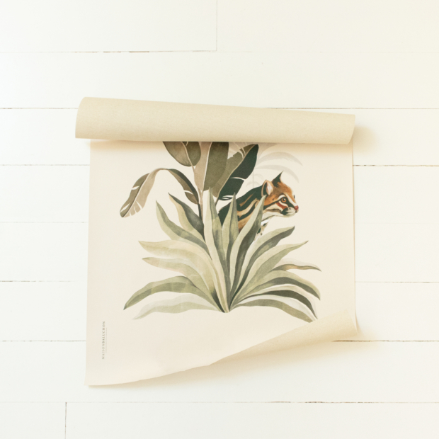 Maison Baluchon - Affiche canvas collection Jardin Tropical composé d'un chat sauvage et de plantes tropicales sur fond écru