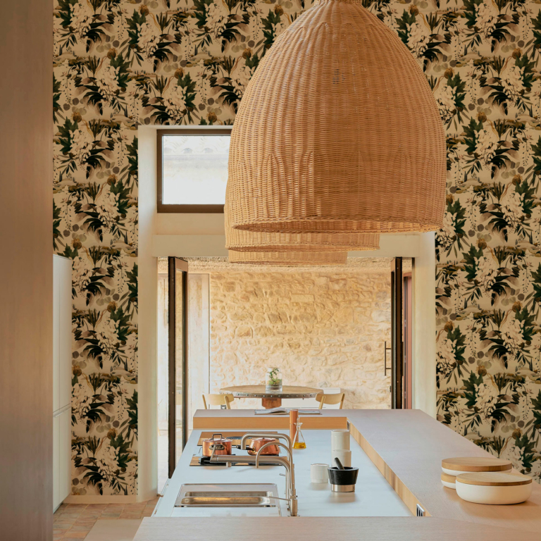 Interior Design - Wallpaper with plant motifs