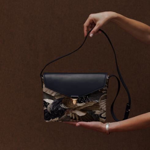 Idées cadeaux de Noël pour femme - Sac à main sacoche imprimé Sauvage N°27 cuir Marine foncé - Maison Baluchon