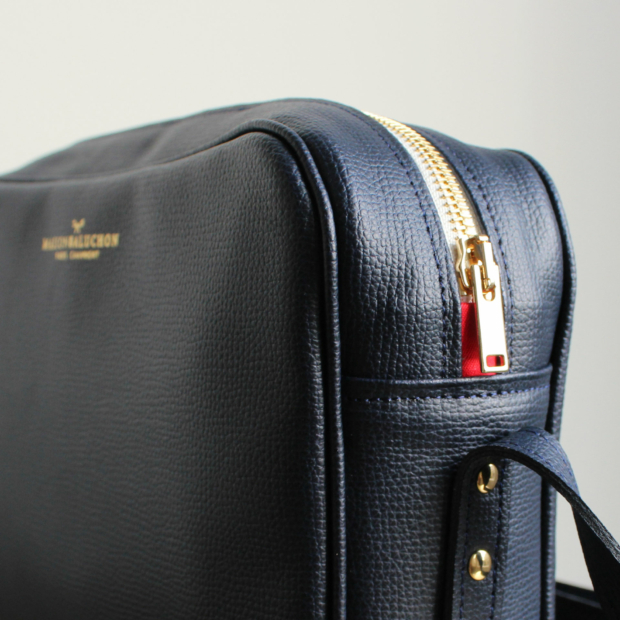 Elegant crossbody handbag for your everyday life