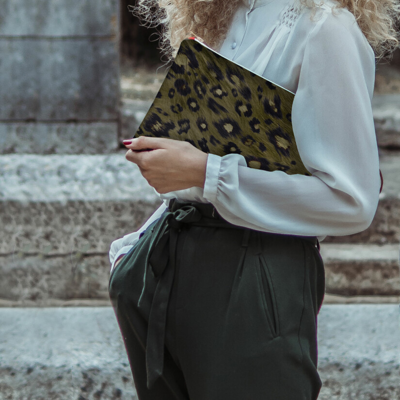 Maison Baluchon - Large zipped clutch bag with Sauvage N°21 Khaki pattern inspired by the animal world, a leopard pattern