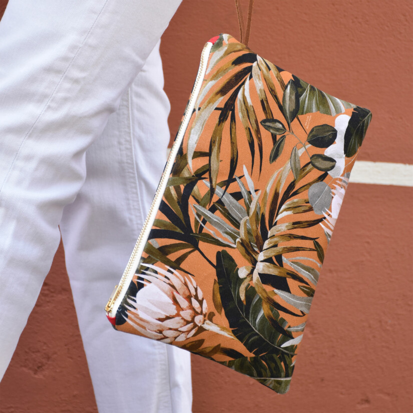 Large fabric pouch with trendy patterns