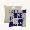 Coussin 50 x 50 cm, motif Moderniste N°01 Bleu klein par Maison Baluchon - Accessoire de décoration