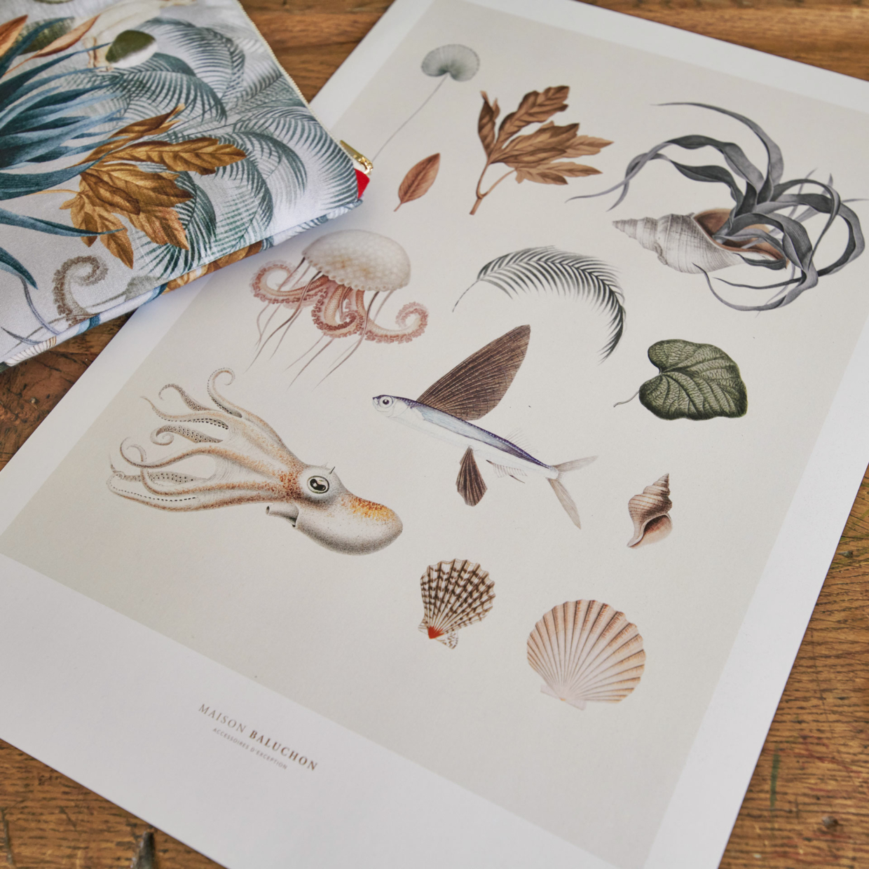 Affiche graphique illustrée au motif Mythe N°01 - Entre ciel & mer