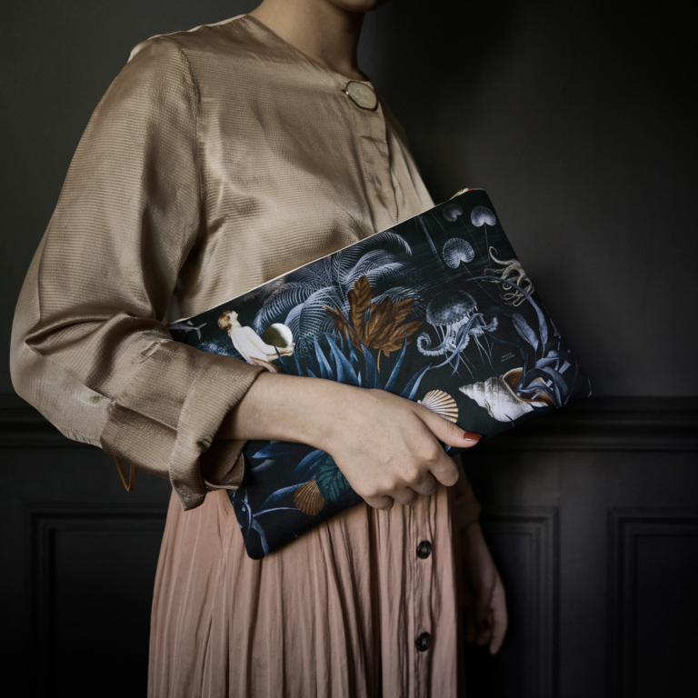 Maxi zipped pouch with patterns ideal as a toilet bag Maxi zipped pouch with patterns ideal as a toilet bag