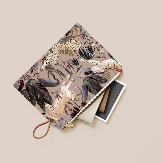 Jungle N°21 small pouch with dominant colours: old pink, green, brown, beige