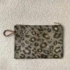 Maison Baluchon - Petite pochette zippée au motif animal Sauvage N°21 Beige - Collection Hiver Sauvage