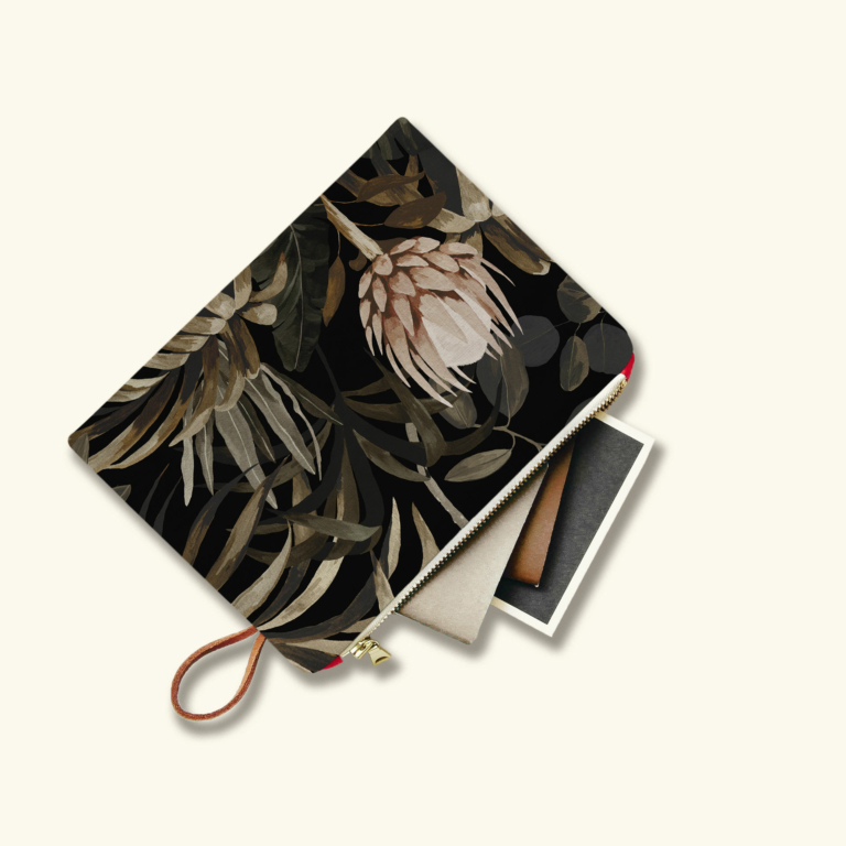 maison-baluchon-petite-pochette-tropical-15-2 All our fabric pouches are made in France