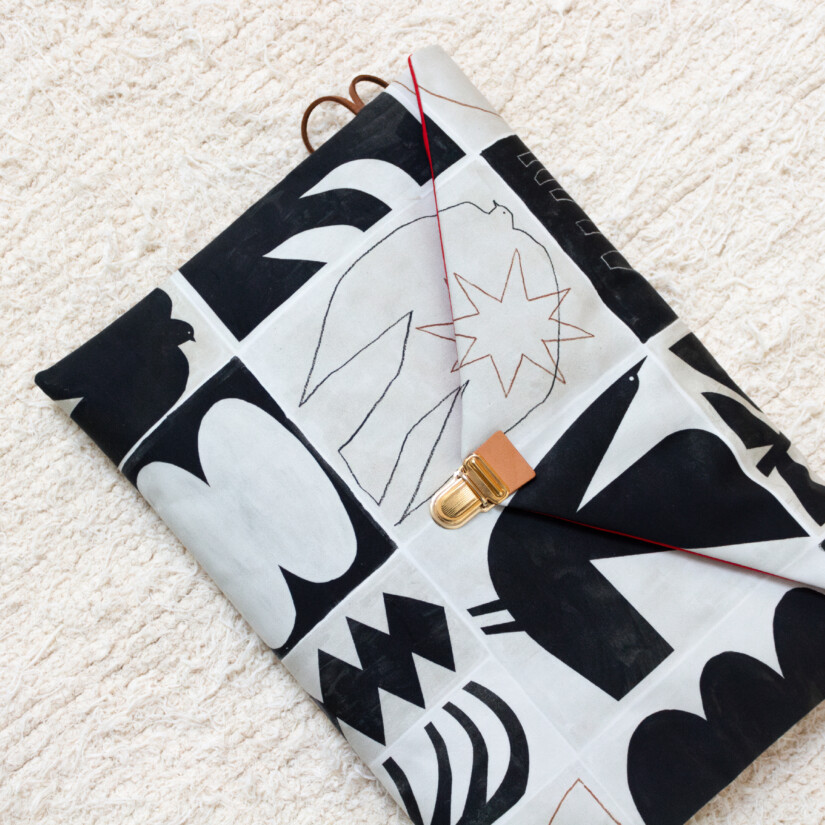 Cotton MacBook case with unique hand-drawn graphic print - Maison Baluchon