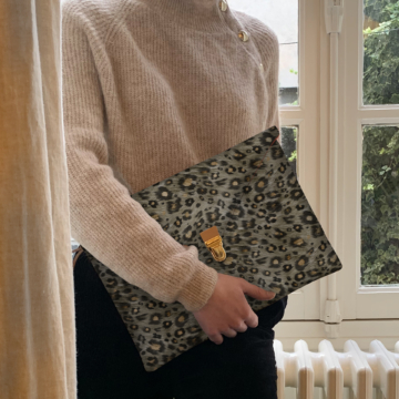 Maison Baluchon - Pochette macbook, accessoire de mode au motif animal, léopard beige