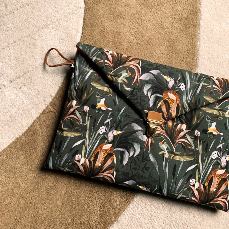 MacBook case pattern Sauvage N°26 Green MacBook case pattern Sauvage N°26 Green