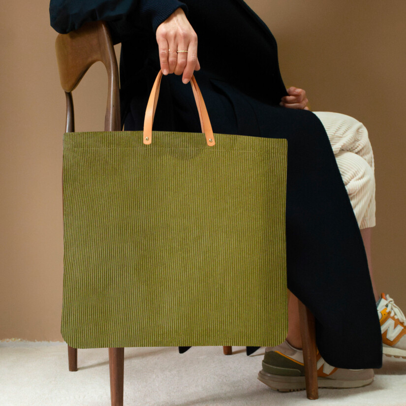 Maison Baluchon - Handbag in olive green velvet, locally made