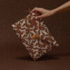 Padded pouch for MacBook with feline motif on Terracotta background - Maison Baluchon