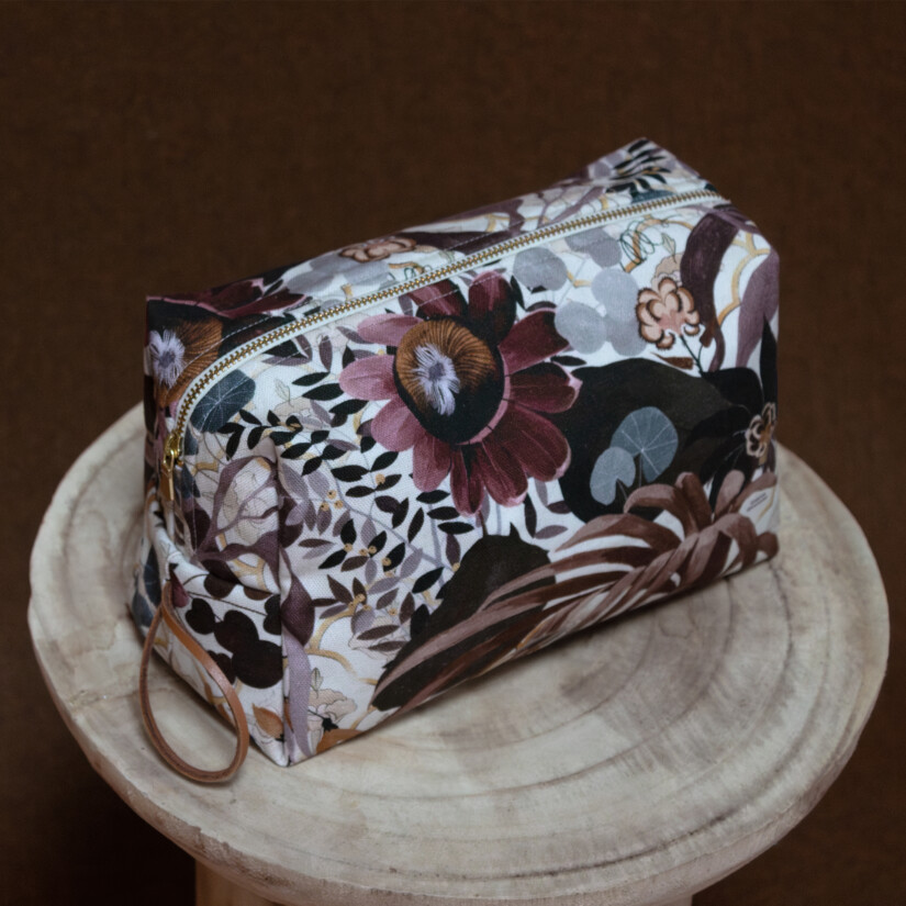 Floral fabric travel case - Maison Baluchon