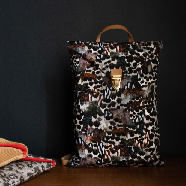 maison-baluchon-sac-a-dos-motif-sauvage-24 Maison Baluchon - Sac à dos format enveloppe imprimé Sauvage N°24 made in France