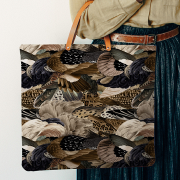 Bag with bird feather patterns