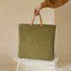 Sac cabas en velours côtelé vert olive. Accessoire de mode pratique au quotidien