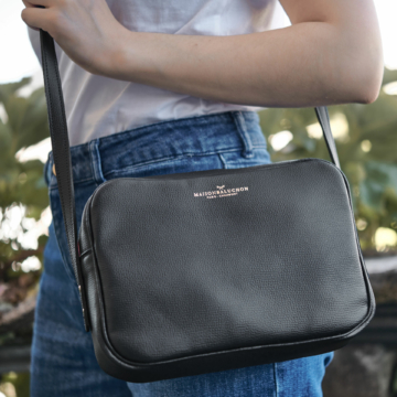 Nos sacs à main crossbody peuvent se porter à l'épaule ou croisé