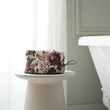 Maison Baluchon - A chic and practical toiletry bag